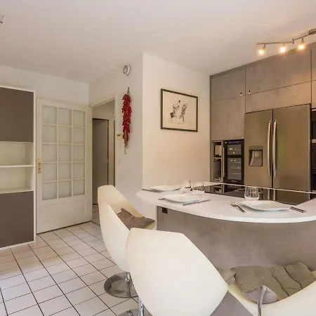 Bel Renove Avec Terrasse Et Parking, Proche Plage Et Commerces - Halles - Fr-1-3-530 Biarritz
