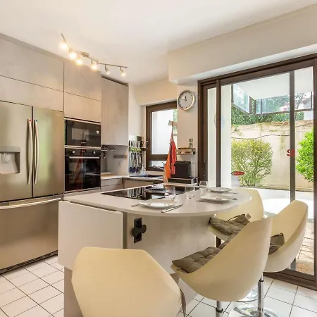 Bel Renove Avec Terrasse Et Parking, Proche Plage Et Commerces - Halles - Fr-1-3-530 Apartment